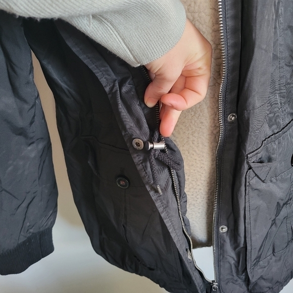 LEVI'S Jacket Quilt And Sherpa Lined Black Small - Picture 5 of 11